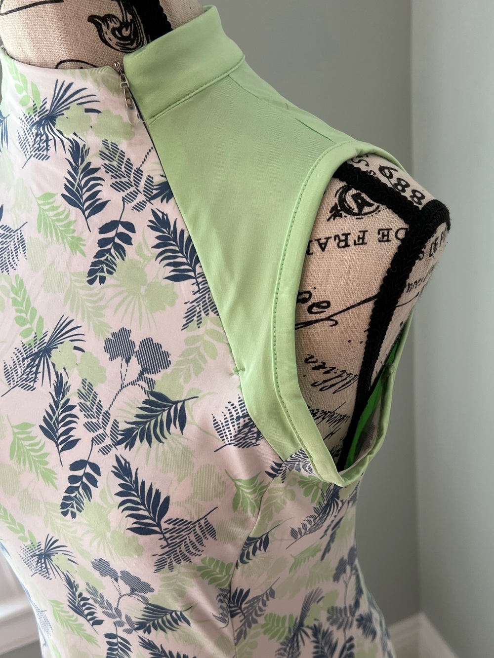 Tee Time Sleeveless Palm Leaf Print Golf Dress | Size S | Great Condition - Picture 6 of 13